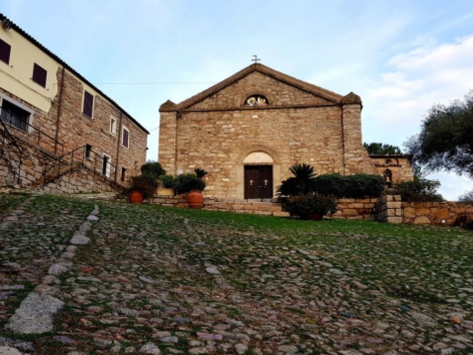 chiesa di monti